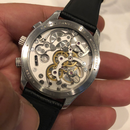 ライカ 自社製ムーブメントで時計市場に再参入 高級腕時計専門誌クロノス日本版 Webchronos