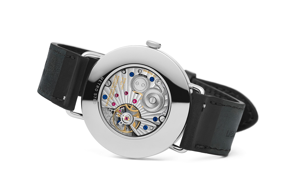 NOMOS Glashütte मेट्रो 38 दिनांक