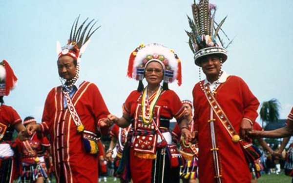 松山猛の台湾発見「台湾古代の赤」 | 高級腕時計専門誌クロノス日本版