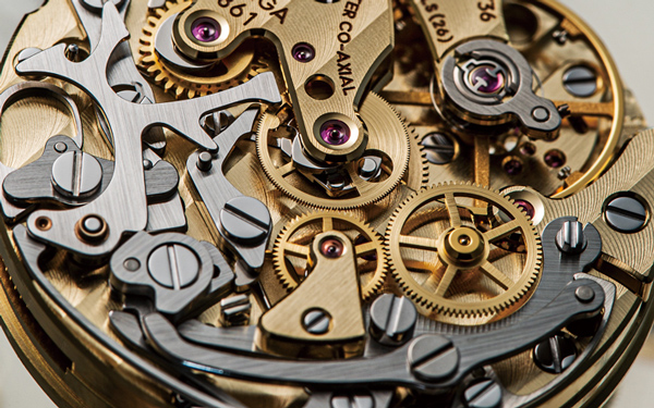 機械式とクォーツ式、どちらの時計を買うべきか？ | 高級腕時計専門誌 