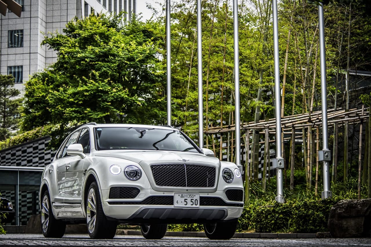 ベントレー ベンテイガ V8