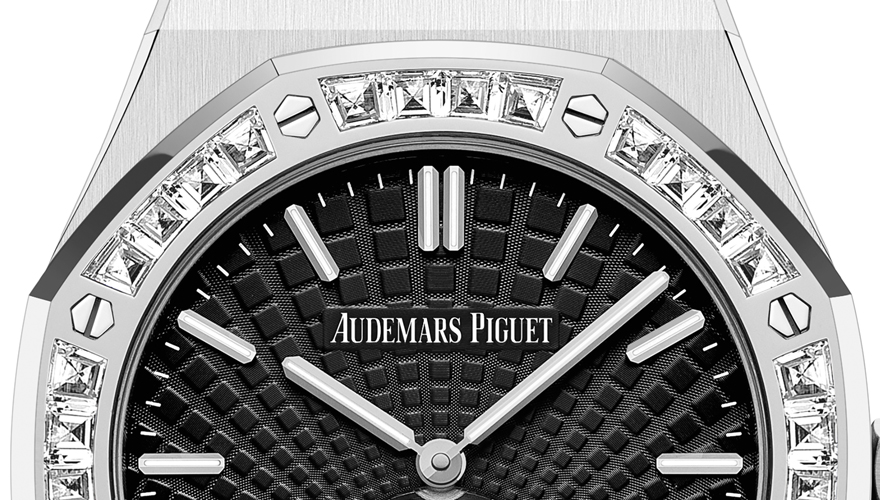 オーデマ ピゲが ロイヤル オーク トゥールビヨン エクストラ シン 日本限定2モデルを発表 高級腕時計専門誌クロノス日本版 Webchronos
