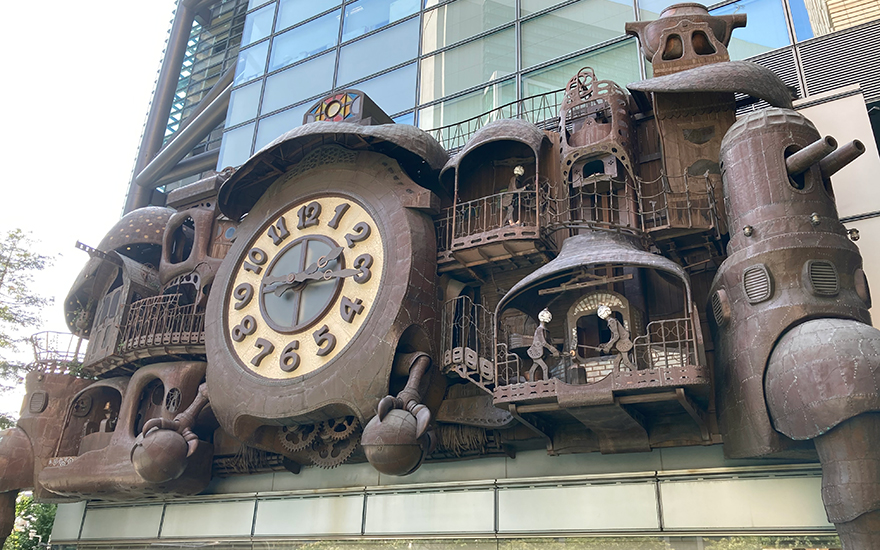 宮崎駿デザインの日テレ大時計