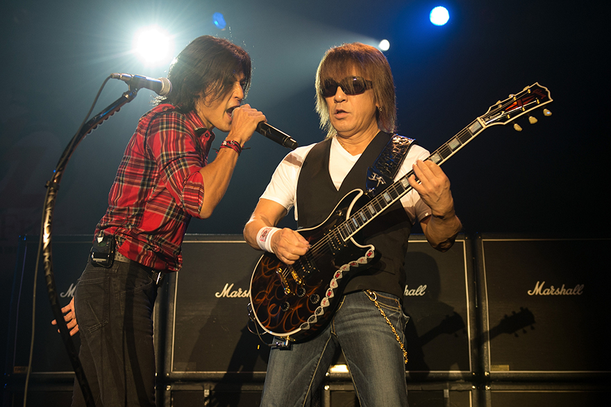 B’z