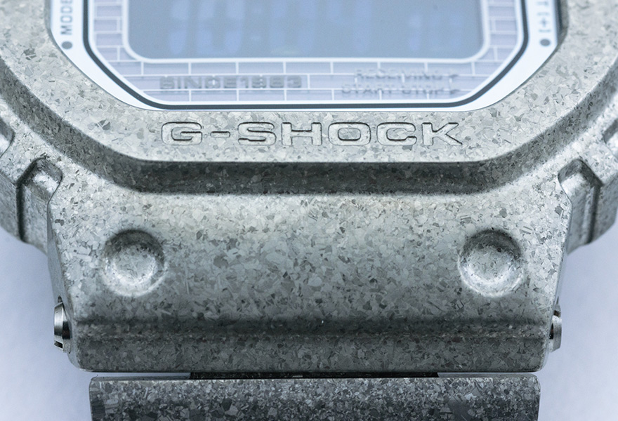 G-SHOCK誕生40周年を祝う新作「GMW-B5000PS-1JR」をレビュー。再