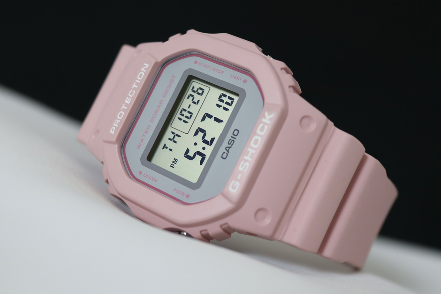 G-SHOCK DW-5600SC