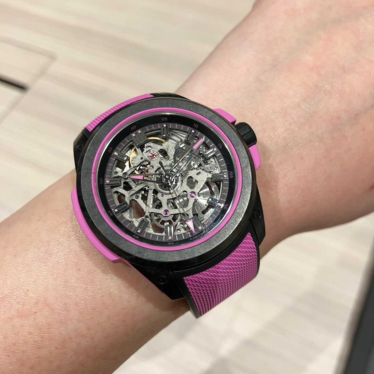 ノルケイン ワイルドワン スケルトン 39mm