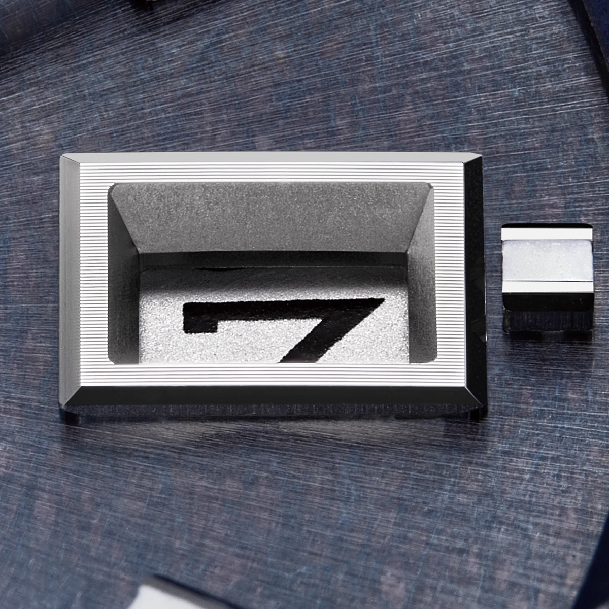 ザ・シチズン 藍染和紙文字板モデル AQ4091-56M