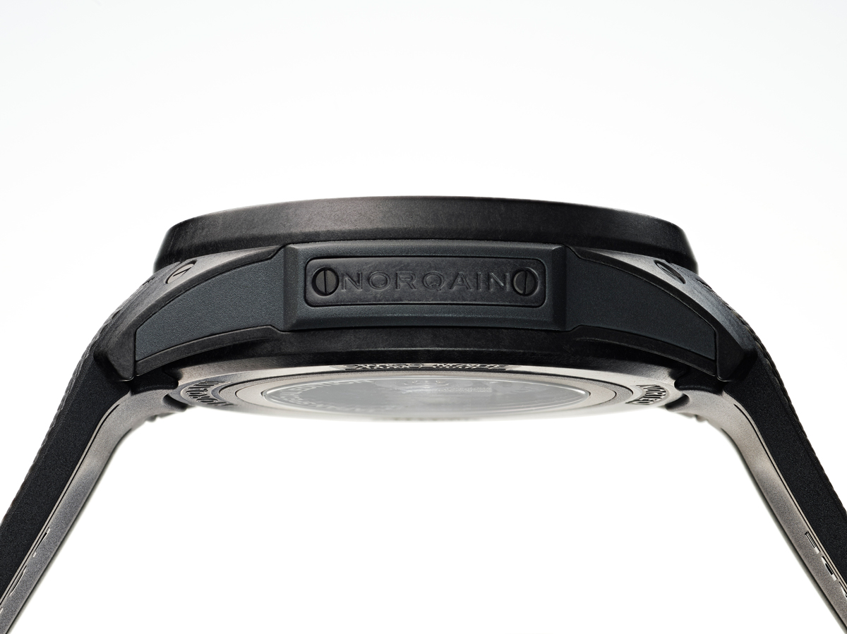 ノルケイン ワイルド ワン スケルトン 42MM ジャパン スペシャル エディション