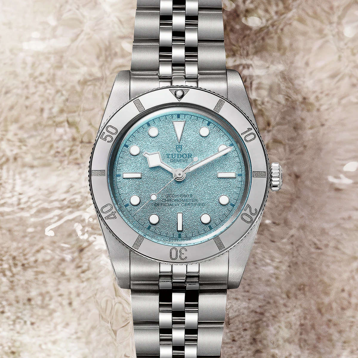 ブラックベイ 54 “ラグーンブルー”