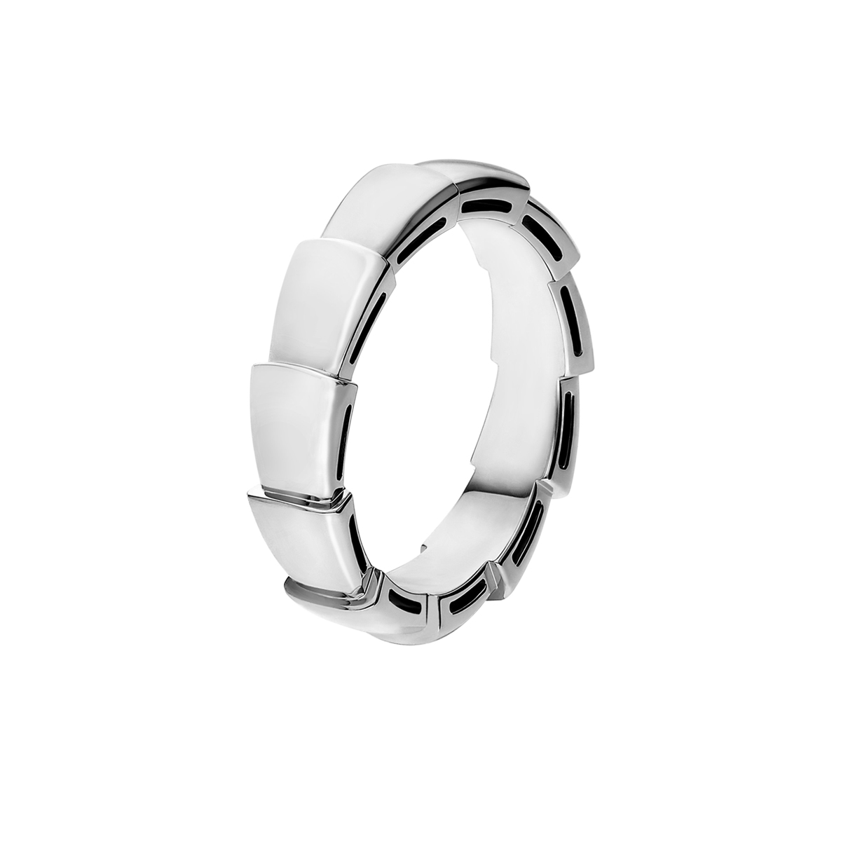 ブルガリ「セルペンティ ヴァイパー リング」