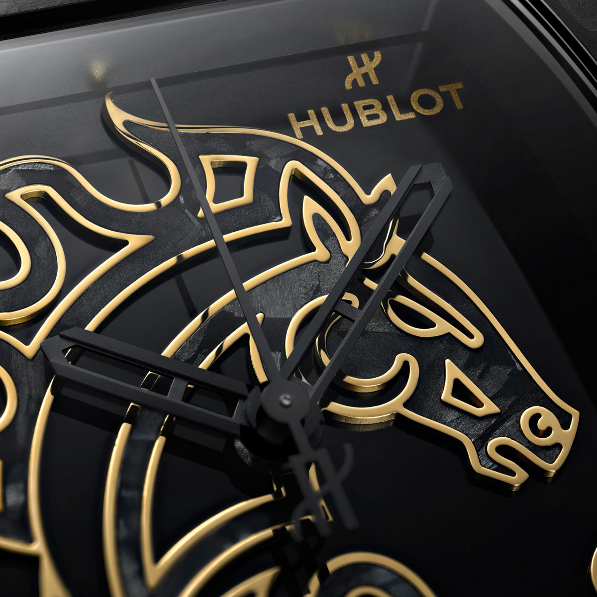 ウブロ スピリット オブ ビッグ・バン イヤーオブホース フロステッドカーボン