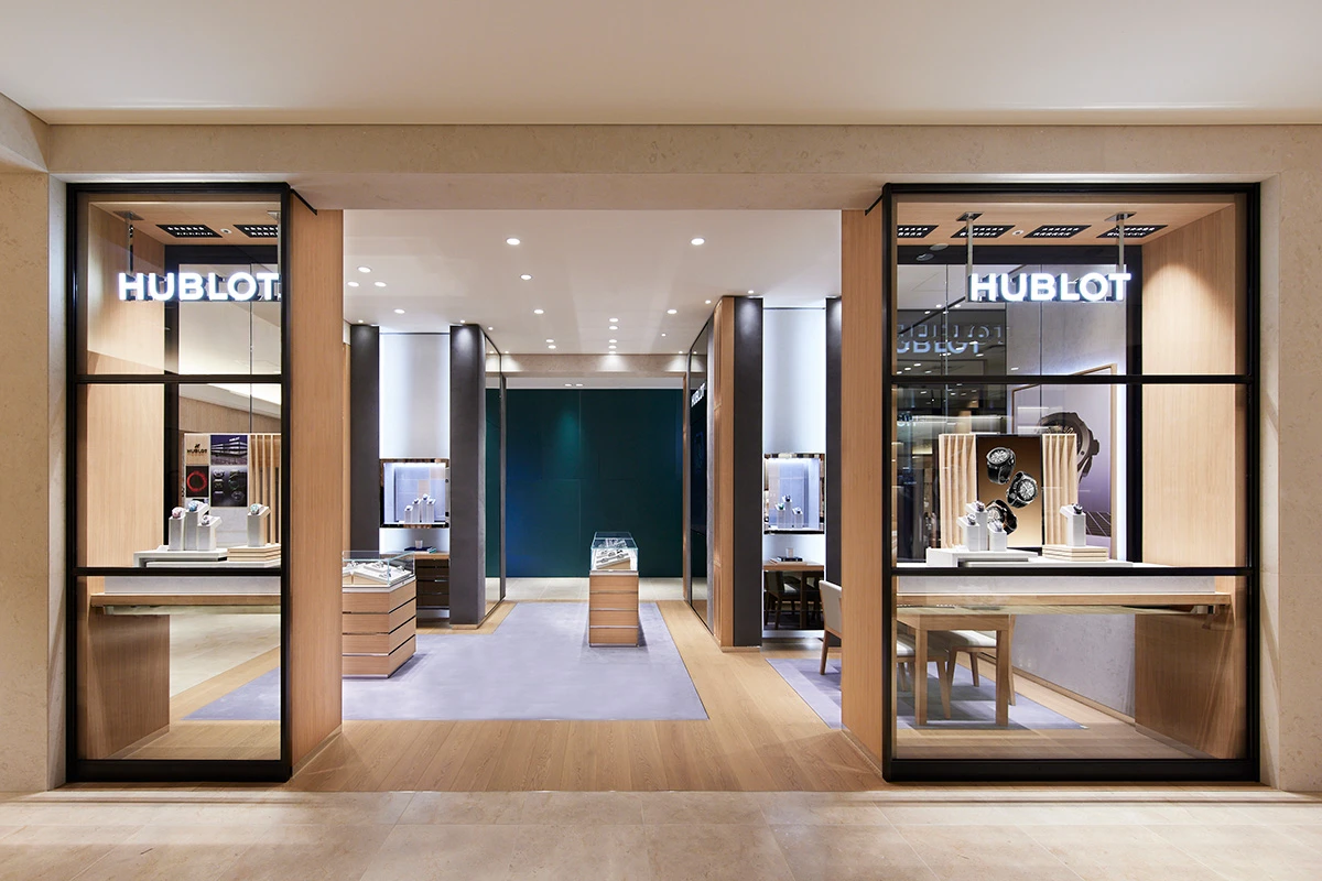 ウブロ阪急うめだブティック