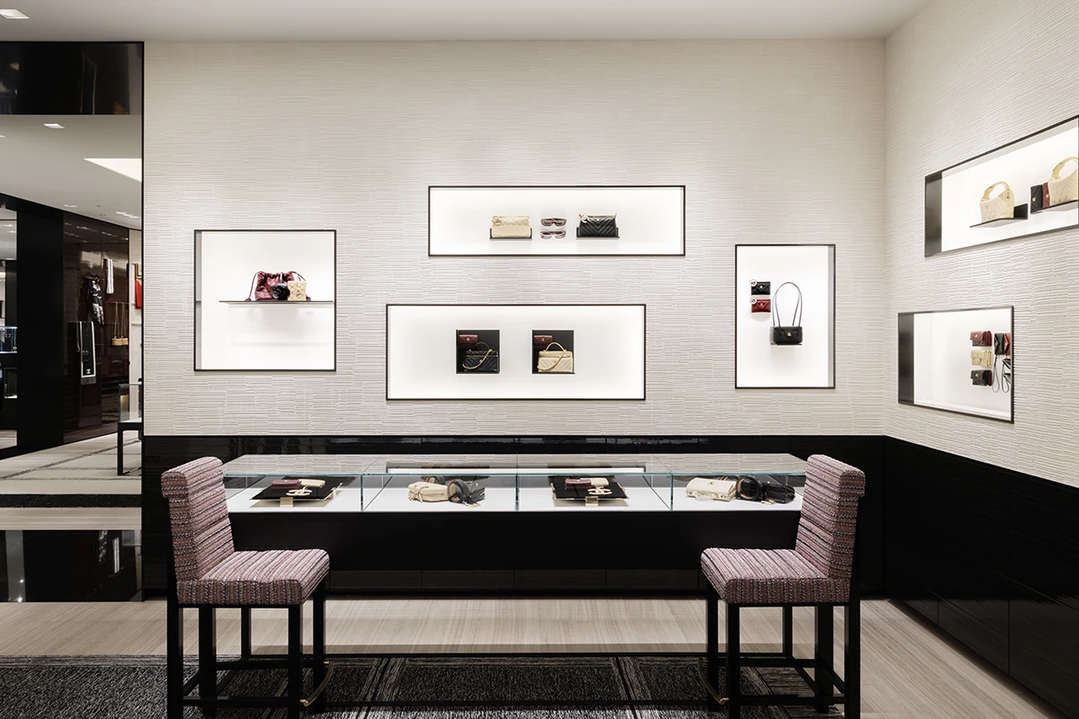 シャネル阪急梅田店