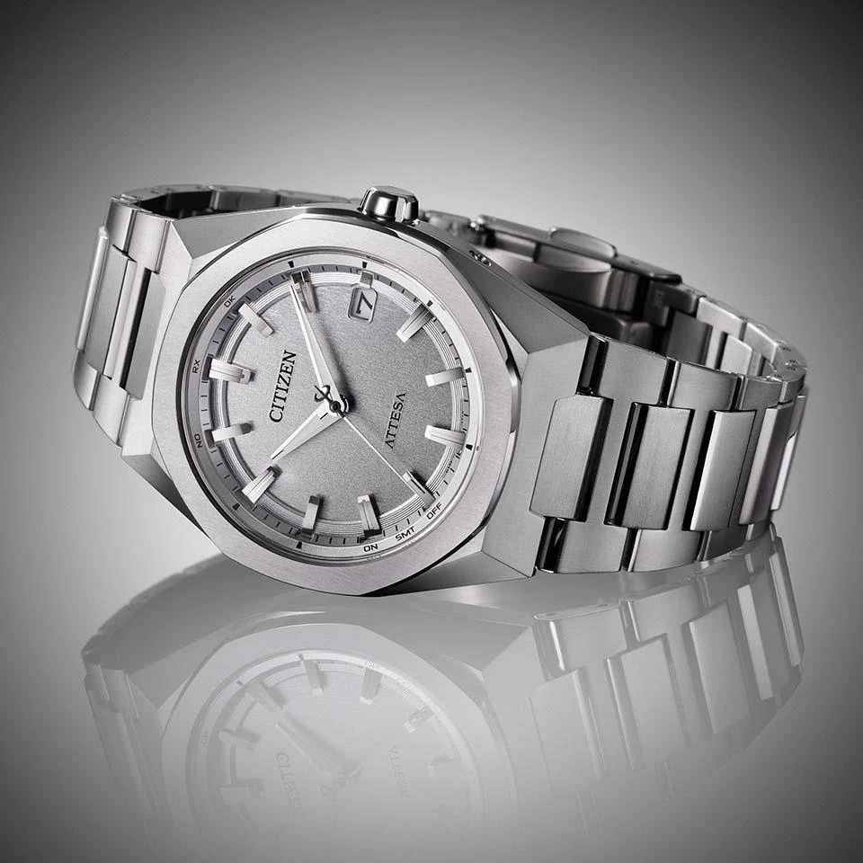 シチズン アテッサ「ACT Line エコ‧ドライブ電波時計」