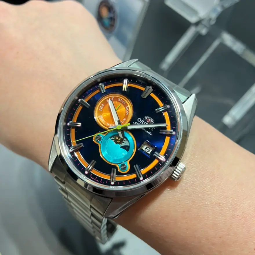 オリエント ストレット サンアンドムーン