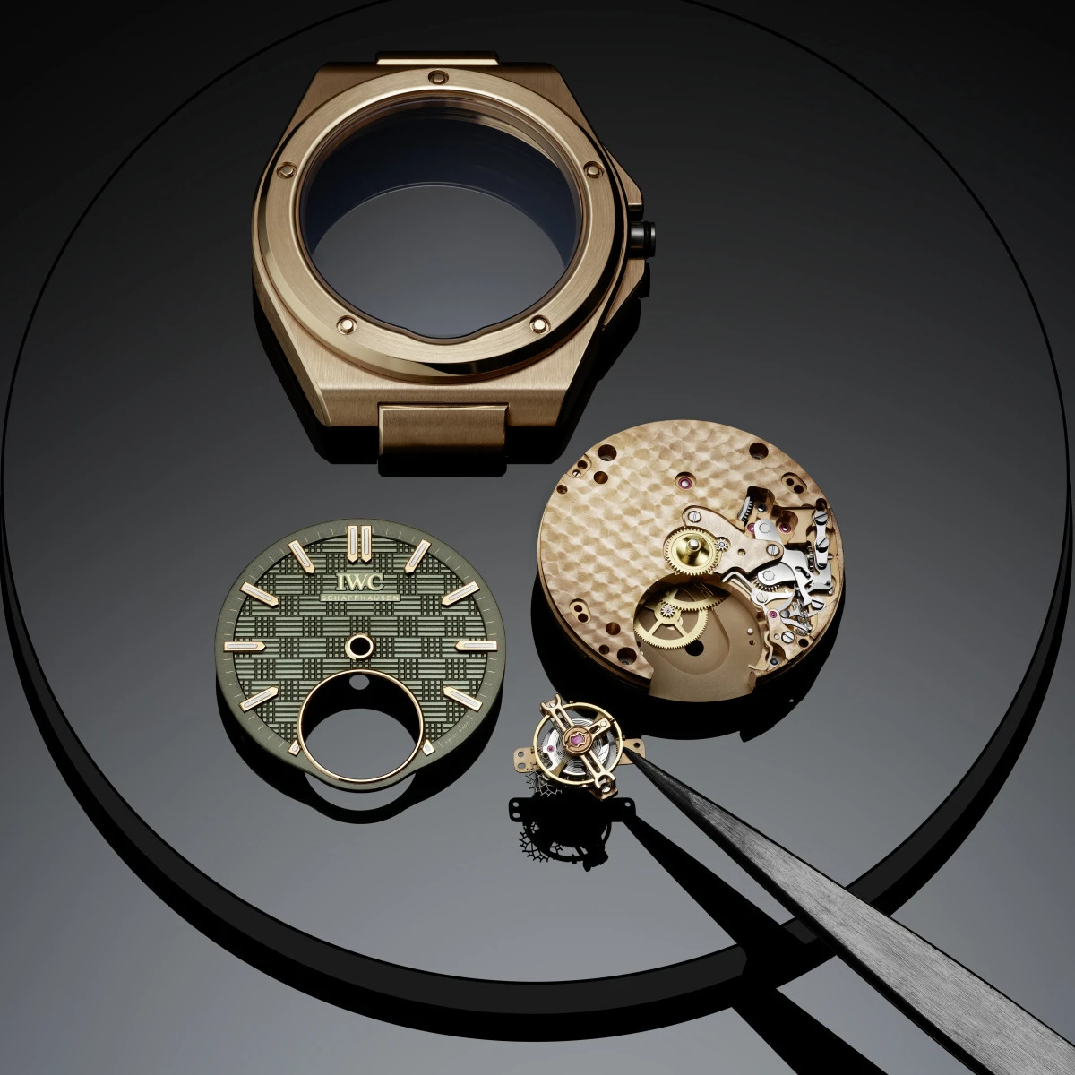 IWC「インヂュニア・トゥールビヨン 41」