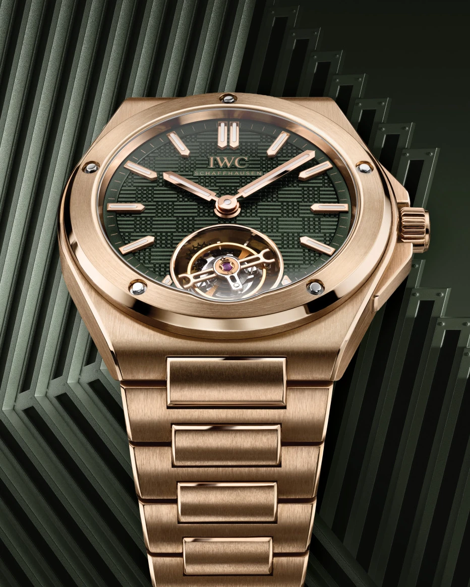 IWC「インヂュニア・トゥールビヨン 41」