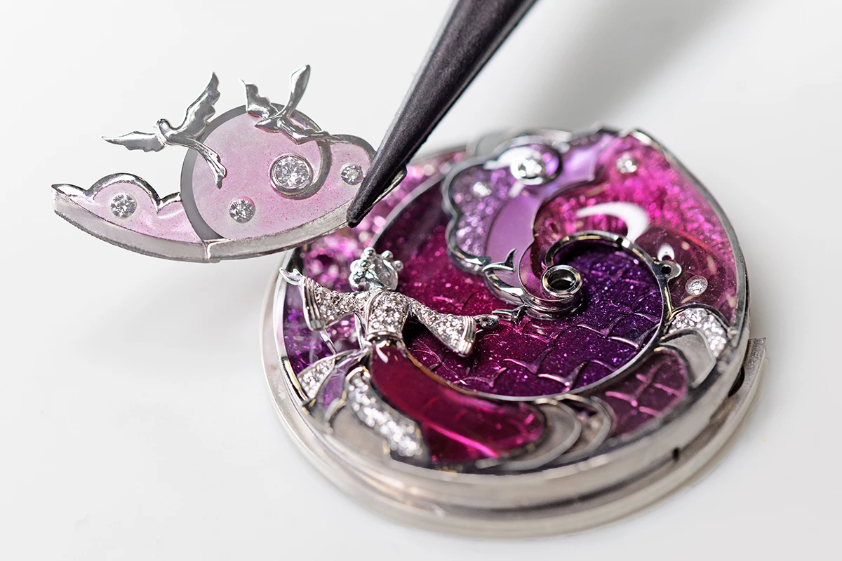 ヴァン クリーフ＆アーペル「レディ ルトロヴァイユ セレスト」