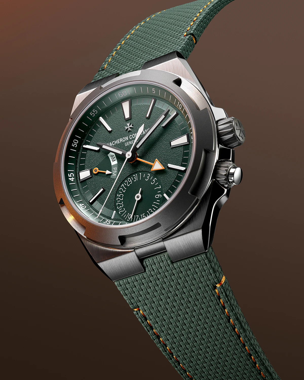 ヴァシュロン・コンスタンタン「オーヴァーシーズ・デュアルタイム・カーディナルポイント」