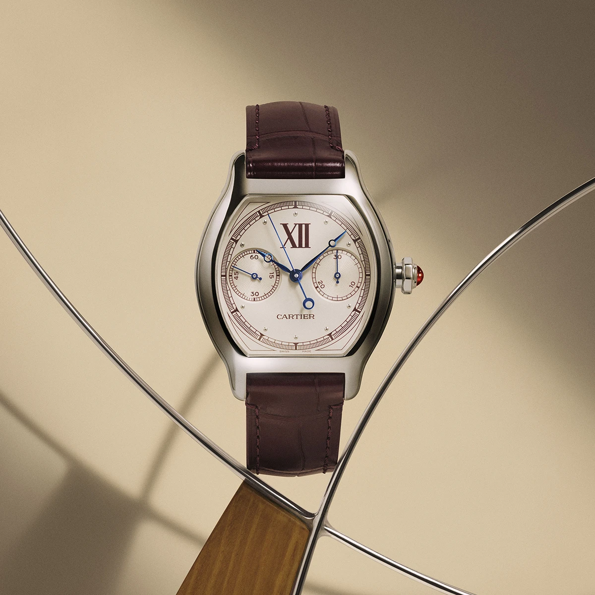 カルティエ「カルティエ プリヴェ トーチュ モノプッシャー クロノグラフ」Ref.CRWHT0012