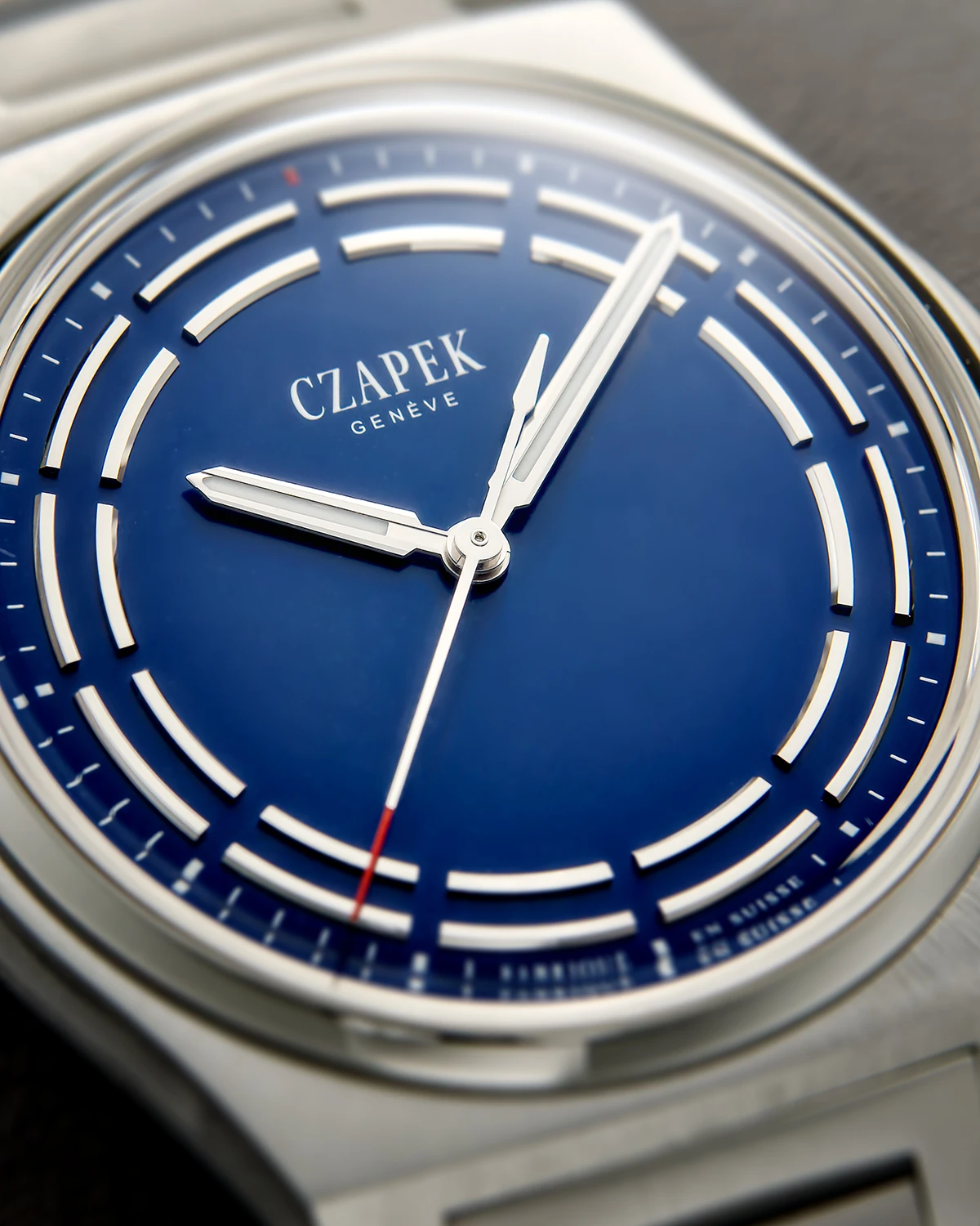 チャペック「アンタークティック・チタニウム ダークセクター コスミックブルー」