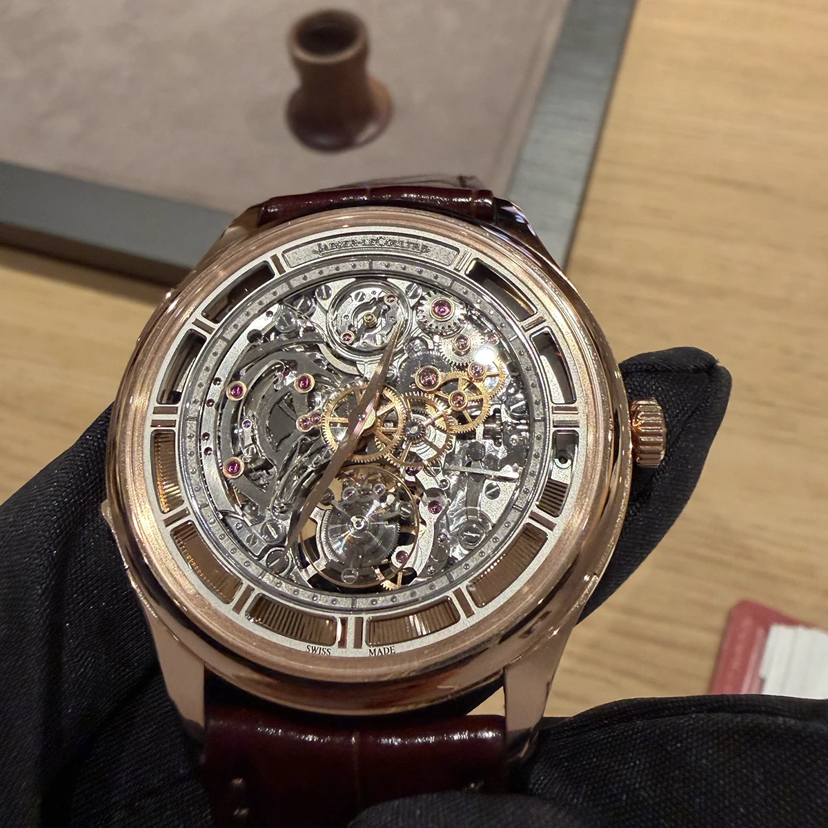 ジャガー・ルクルト マスター・ハイブリス・メカニカ・ウルトラスリム・ミニッツリピーター・トゥールビヨン」