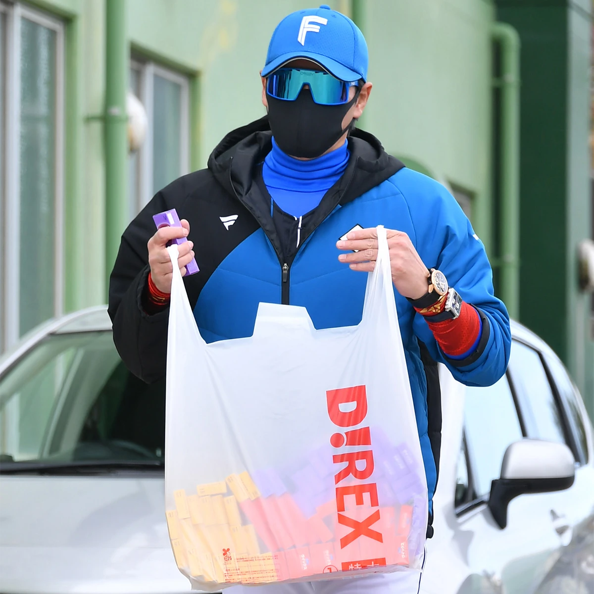 新庄剛志の2本着用