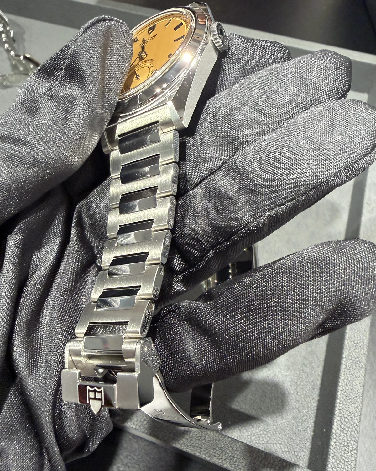 チューダー「モナーク」