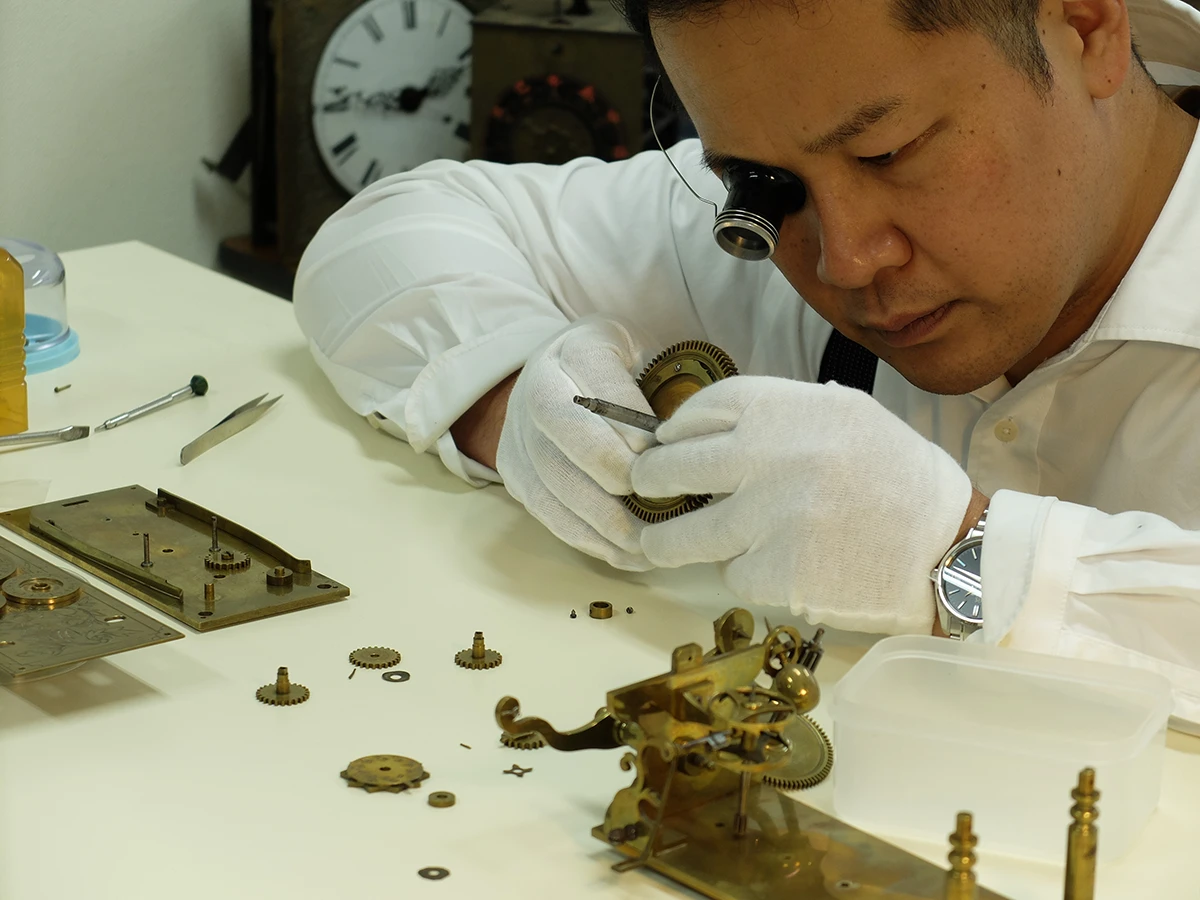 近江神宮所蔵の江戸時代の天文観測機器「垂揺球儀」