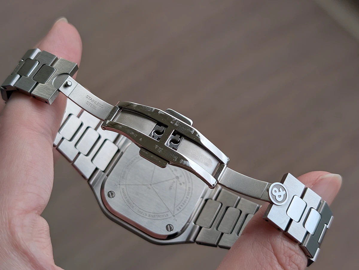 ベル&ロス「BR-05 36MM ブルー ダイヤモンド イーグル」
