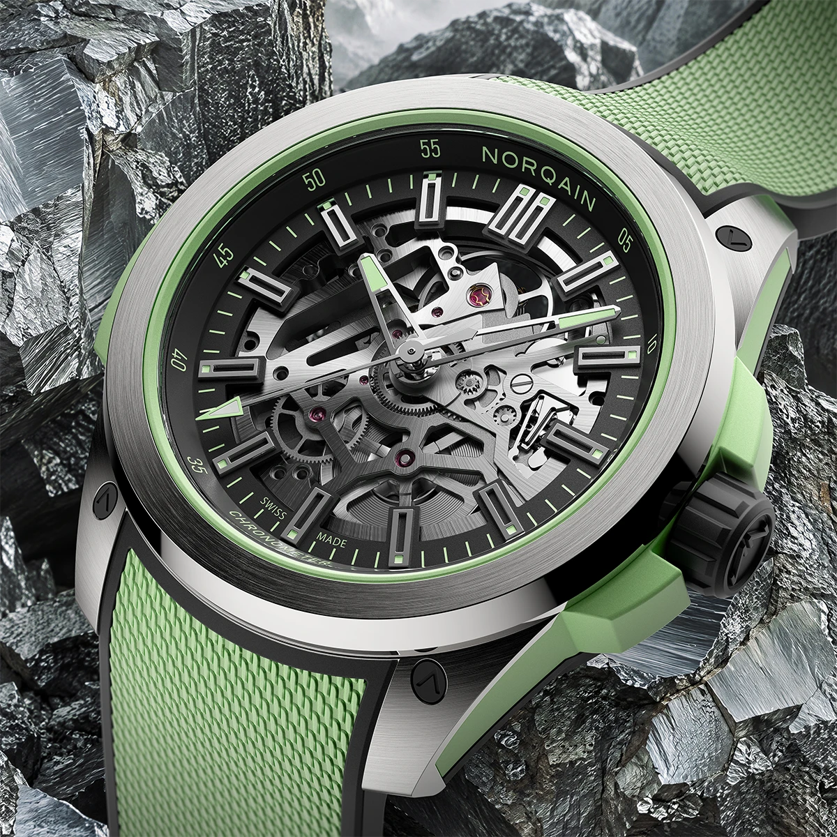 「ワイルド ワン スケルトン チタニウム 42mm」